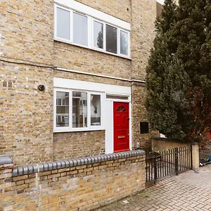 limehouse-beds-to-stay.cambridgehotelsuk.com/